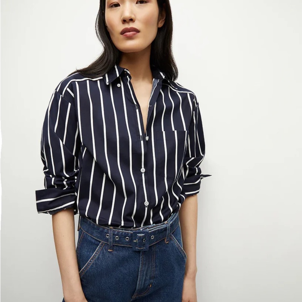 Veronica Beard Blue and White 3/4 Sleeve Button Down Shirt